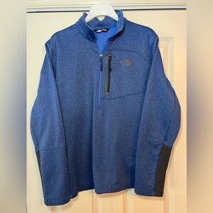 North Face men’s Canyonlands 1/2 zip long sleeve pullover. Size large. Blue.